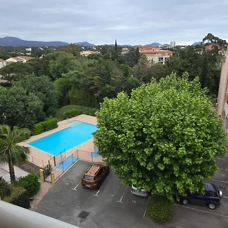Le Bellevue Appartement Au Calme Avec Piscine Frejus Apartament