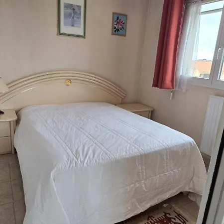 Le Bellevue Appartement Au Calme Avec Piscine Frejus Fréjus