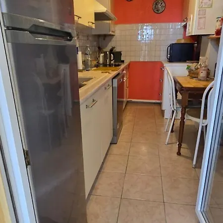 Le Bellevue - - -t2-piscine *