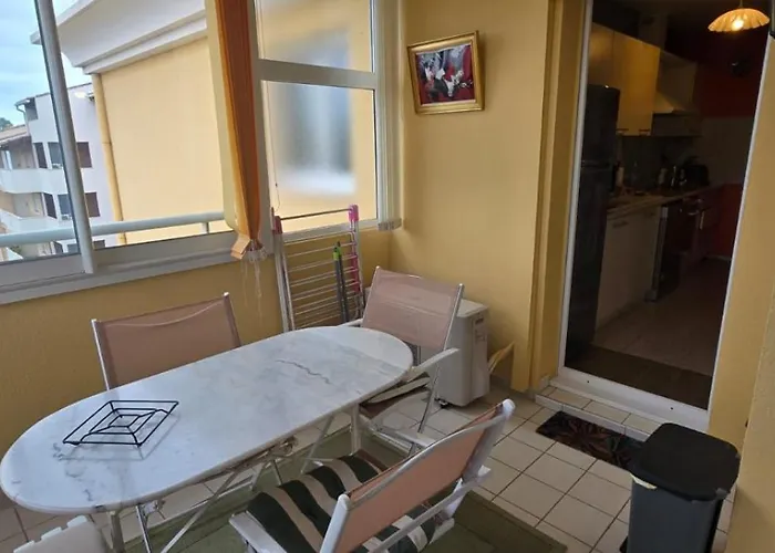 Le Bellevue - - -t2-piscine *